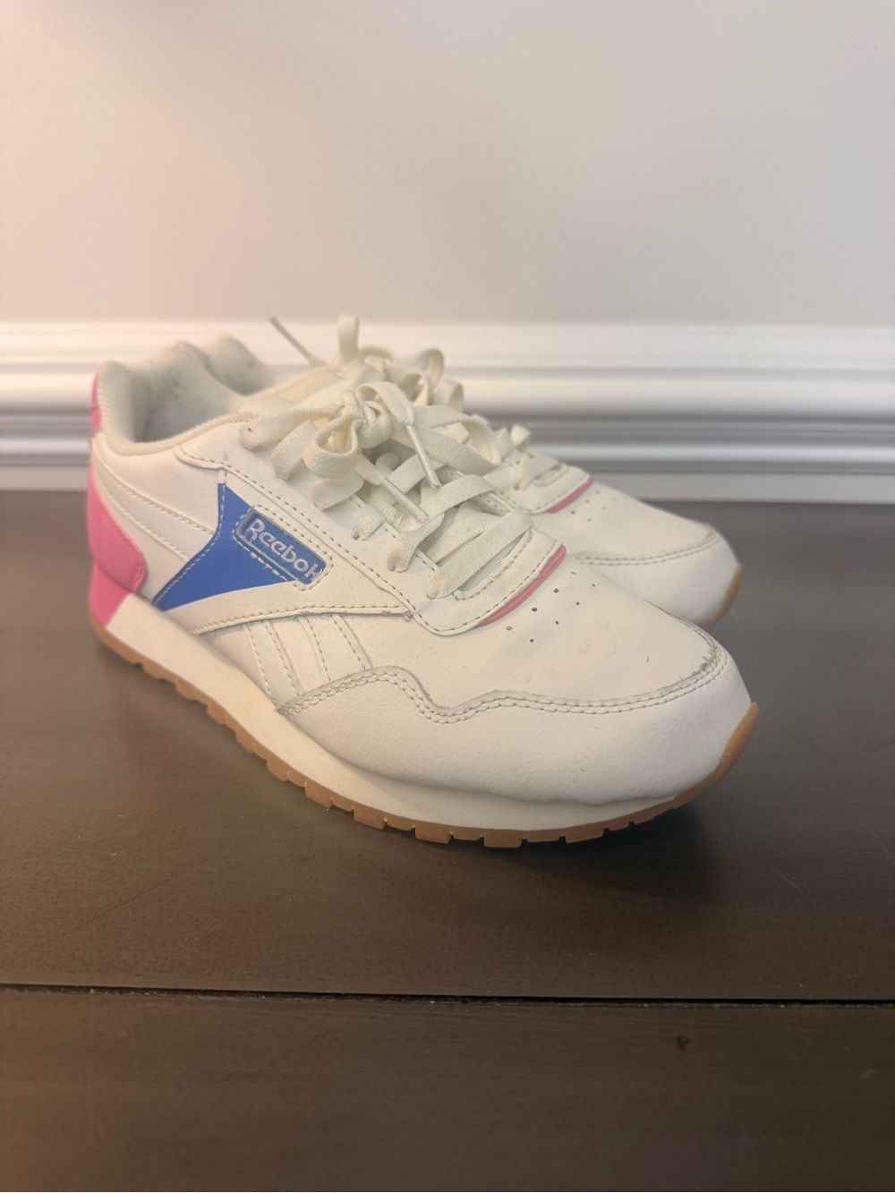 Reebok White Blue Pink Women's Classic Sneakers